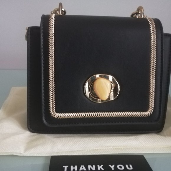 Cute Black Cross Body - Picture 3 of 9